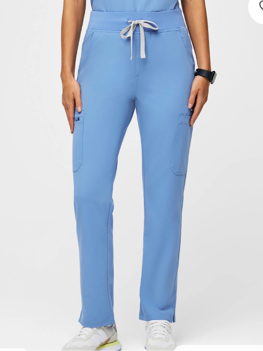 Figs Yola 11 Pockets Light Blue Drawstring Scrubs Skinny Pants